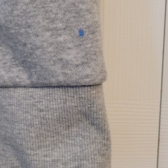 ๐ Reebok Crewneck Sweatshirt - Picture 3 of 6